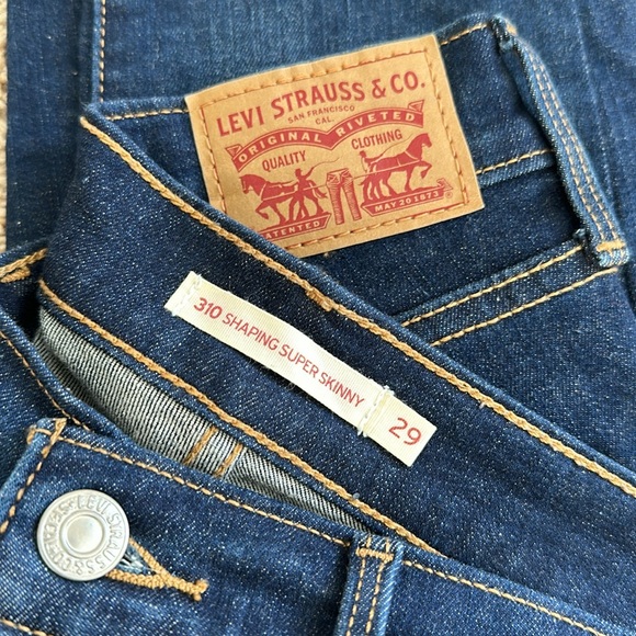 Women’s Levi’s 310 Shaping Super Skinny, size 29 - Picture 7 of 7